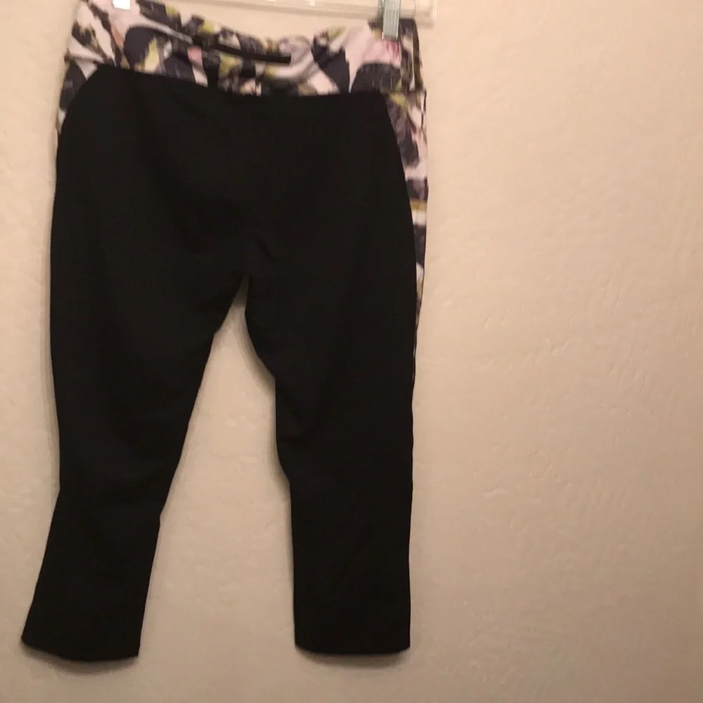 Actra workout Capri‎ pants - Picture 2 of 3